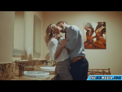 ❤️ Når en barmfagre blondine forfører dig på et offentligt toilet ❌ Kvalitets porno at da.super-vip.top ☑